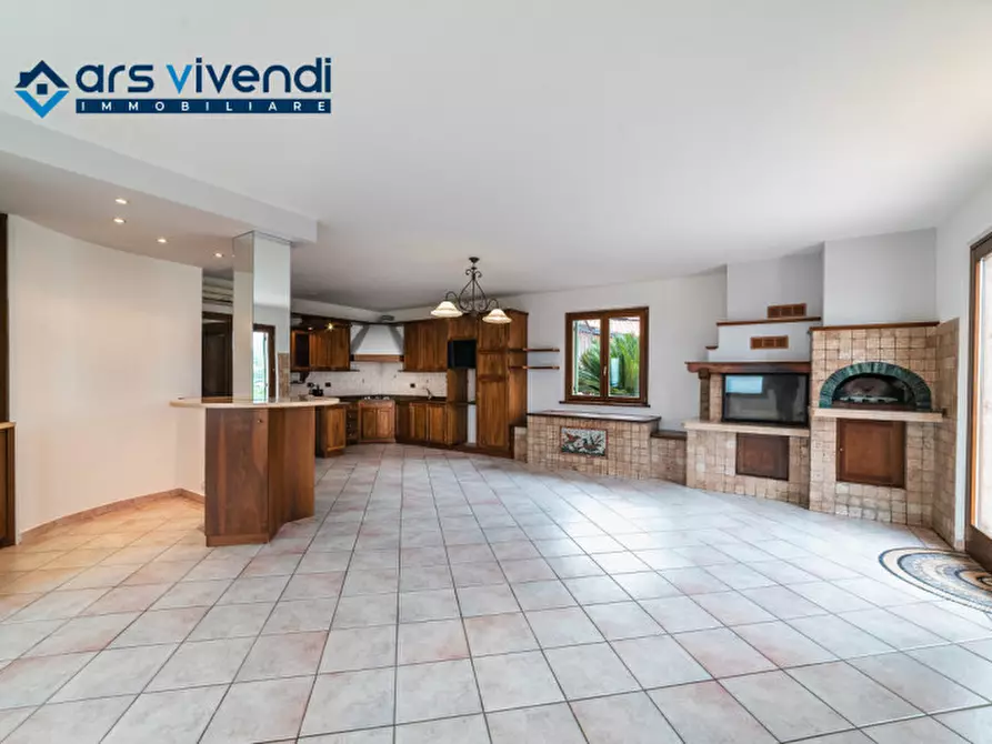 Immagine 5 di Villa in vendita  in Via Canesella a Colognola Ai Colli