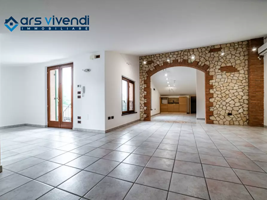 Immagine 14 di Villa in vendita  in Via Canesella a Colognola Ai Colli