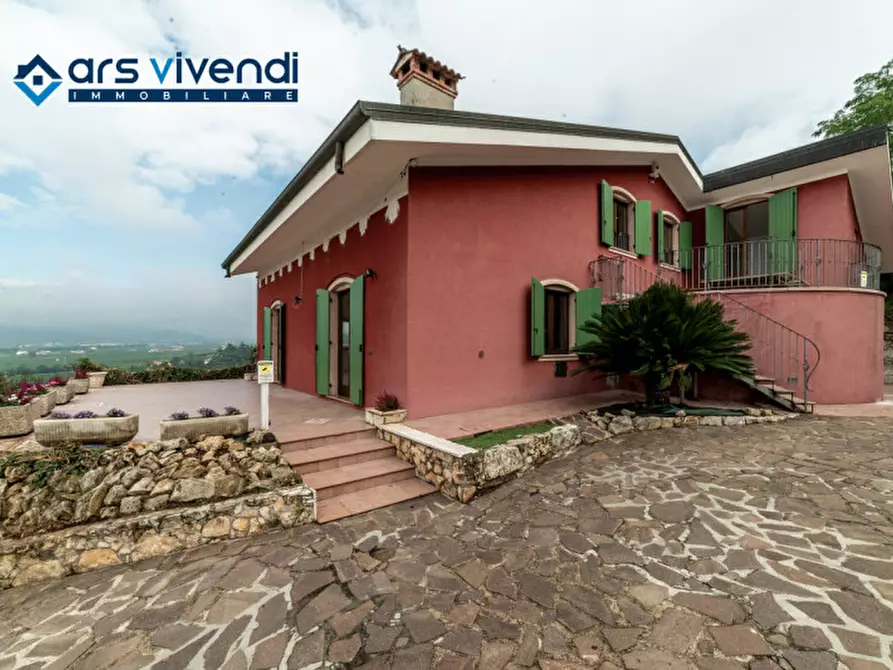 Immagine 17 di Villa in vendita  in Via Canesella a Colognola Ai Colli