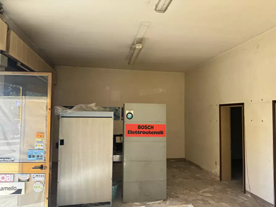 Immagine 2 di Negozio in vendita  in via castellana a Venezia