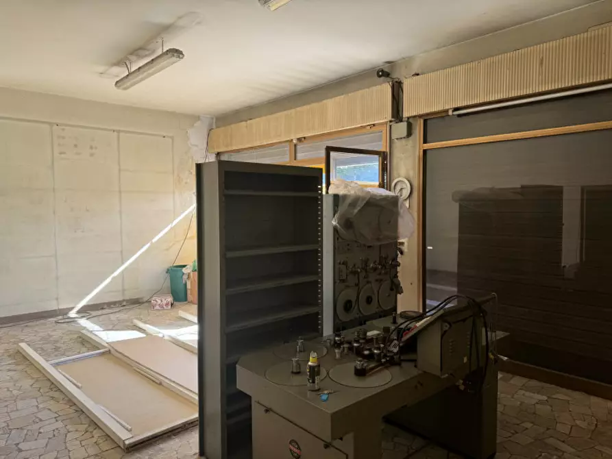 Immagine 3 di Negozio in vendita  in via castellana a Venezia