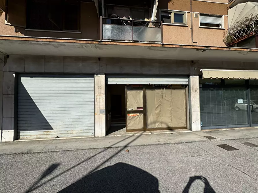 Immagine 9 di Negozio in vendita  in via castellana a Venezia