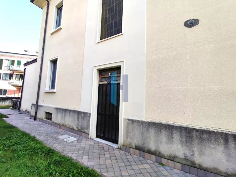 Immagine 15 di Appartamento in vendita  in Via Francesco Carini a Botticino