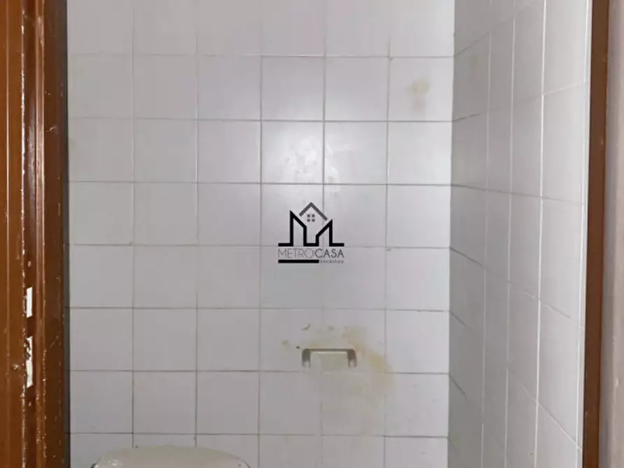 Immagine 27 di Magazzino in vendita  a Palermo