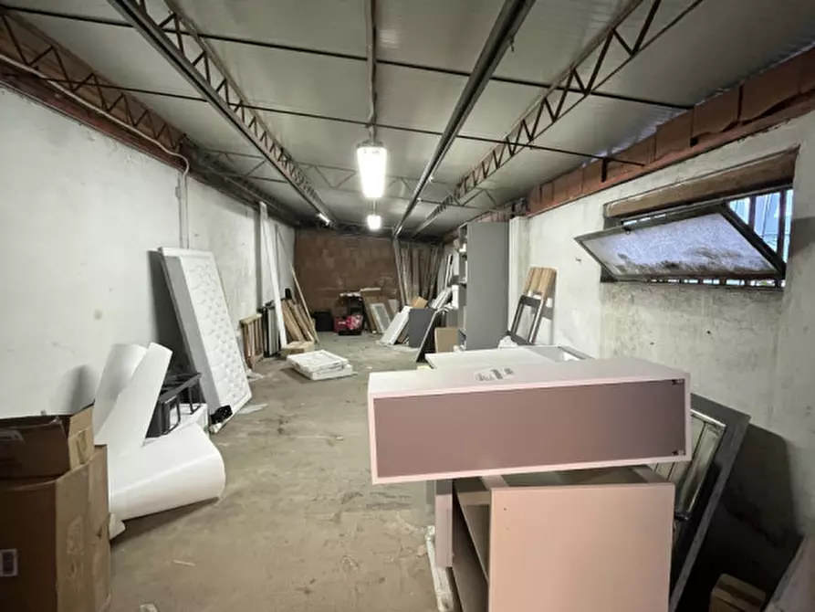 Immagine 10 di Capannone industriale in affitto  in Poggilupi a Terranuova Bracciolini