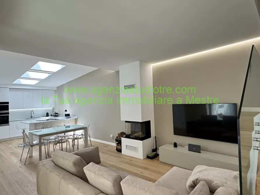 Immagine 3 di Casa bifamiliare in vendita  in via giacomo matteotti a Silea