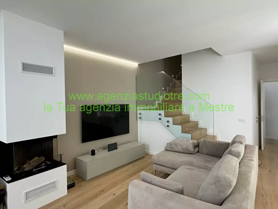 Immagine 5 di Casa bifamiliare in vendita  in via giacomo matteotti a Silea