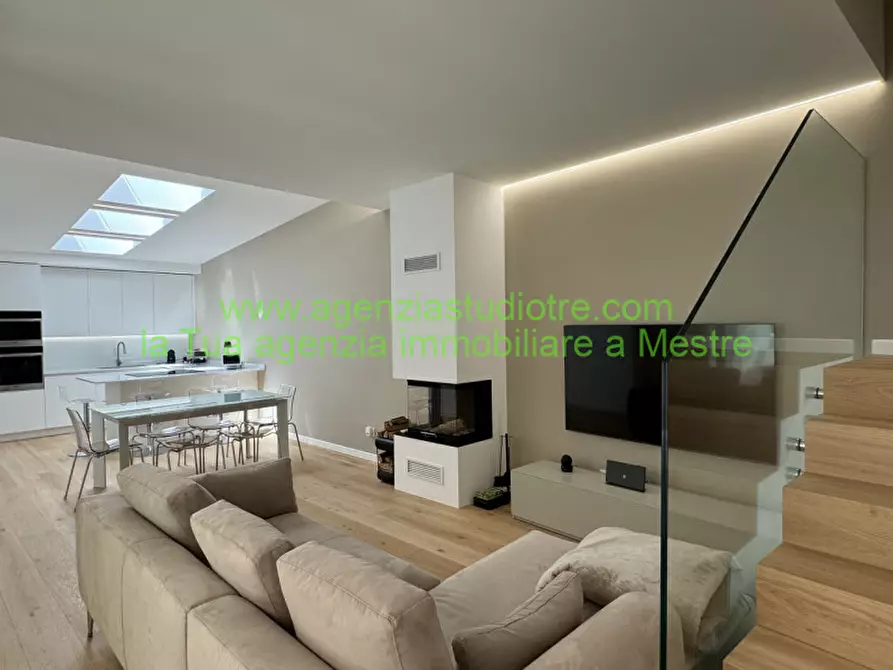 Immagine 6 di Casa bifamiliare in vendita  in via giacomo matteotti a Silea