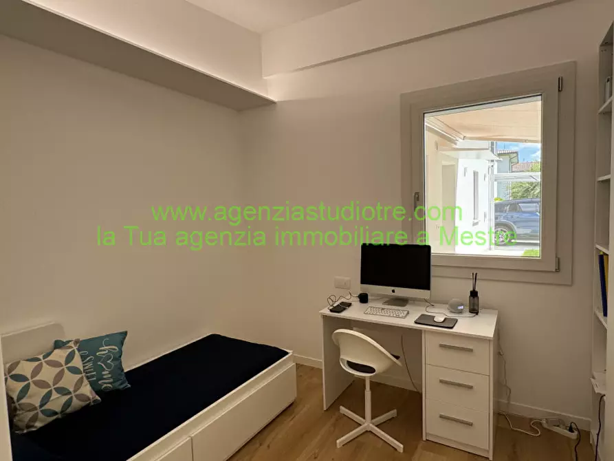 Immagine 13 di Casa bifamiliare in vendita  in via giacomo matteotti a Silea