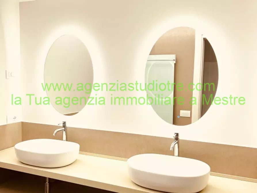 Immagine 16 di Casa bifamiliare in vendita  in via giacomo matteotti a Silea