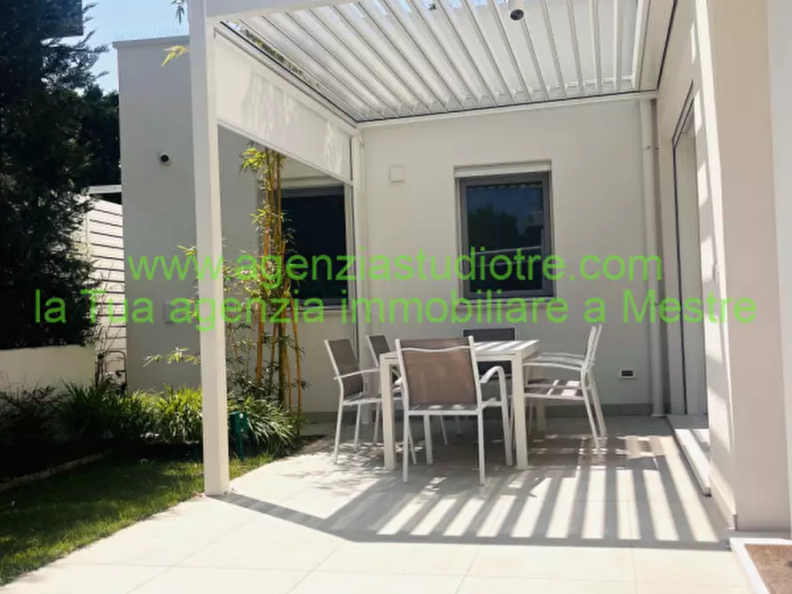 Immagine 29 di Casa bifamiliare in vendita  in via giacomo matteotti a Silea