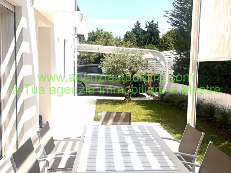 Immagine 32 di Casa bifamiliare in vendita  in via giacomo matteotti a Silea