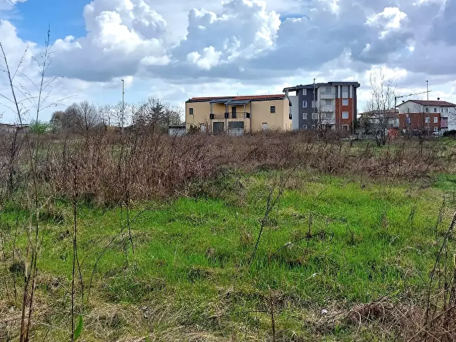 Immagine 1 di Terreno in vendita  in VIA SAN GIOVANNI LUPATOTO a Verona