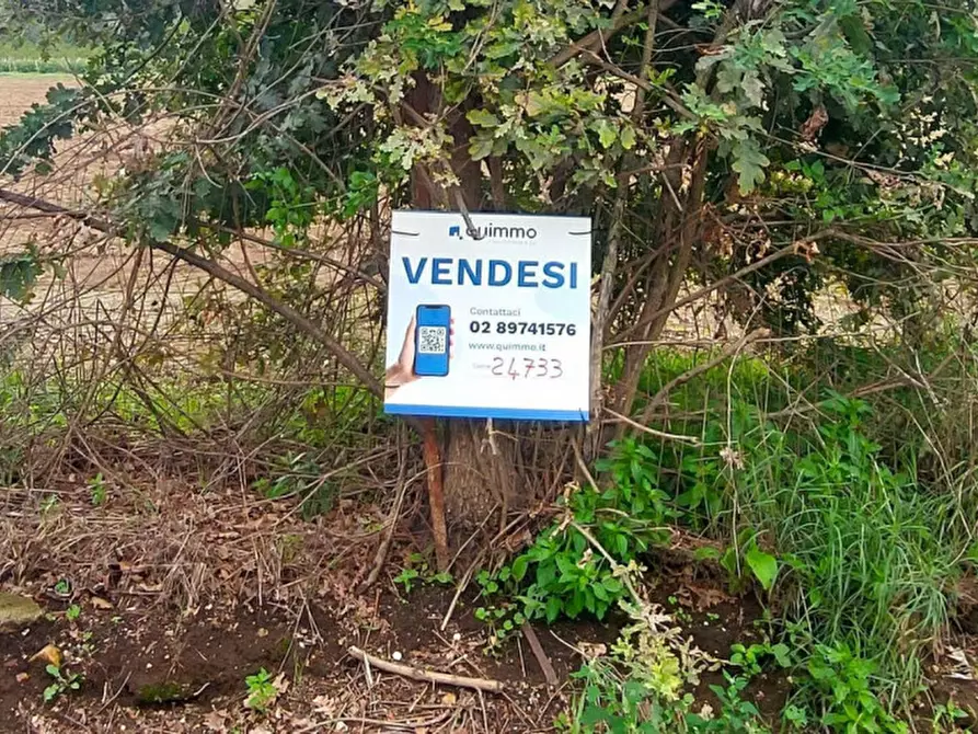 Immagine 10 di Terreno in vendita  in San Giuseppiello, N. Snc a Giugliano In Campania
