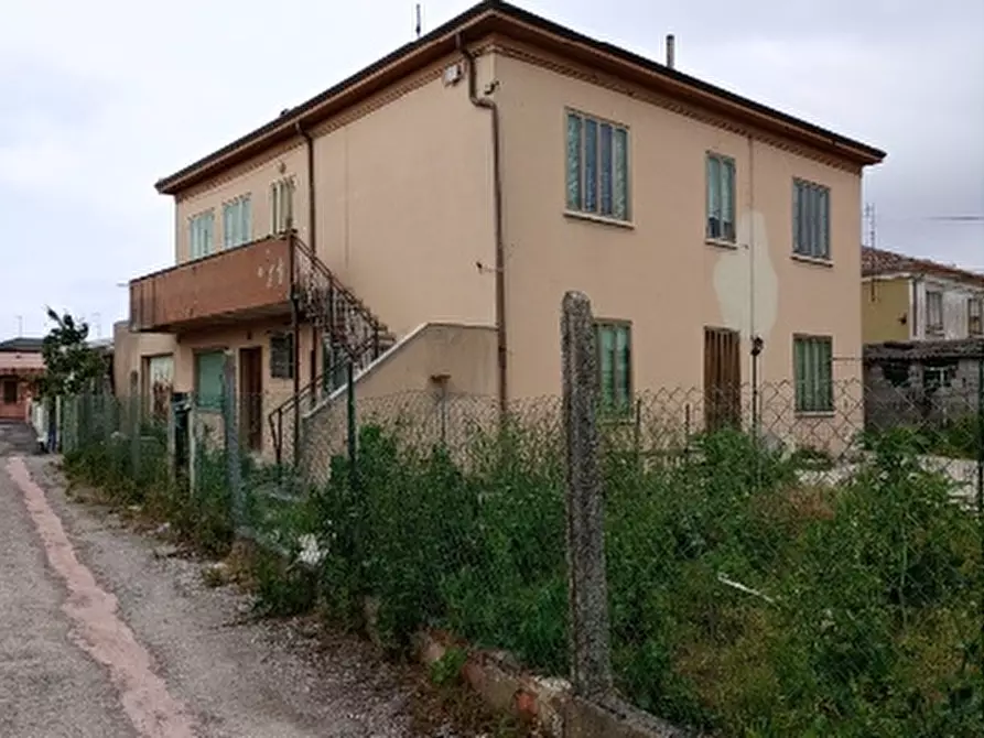 Immagine 1 di Casa indipendente in vendita  in VIA GORIZIA 15/A a Lendinara