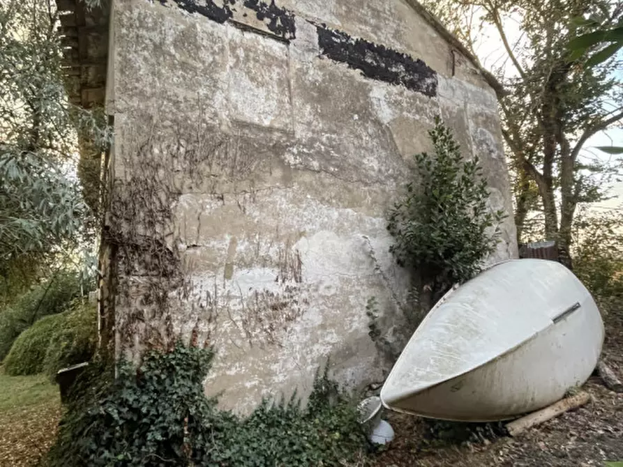 Immagine 9 di Rustico / casale in vendita  a Senigallia