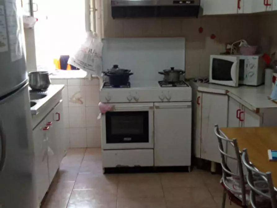 Immagine 2 di Camera in affitto  in Piazza Quattro Giornate 60 a Napoli