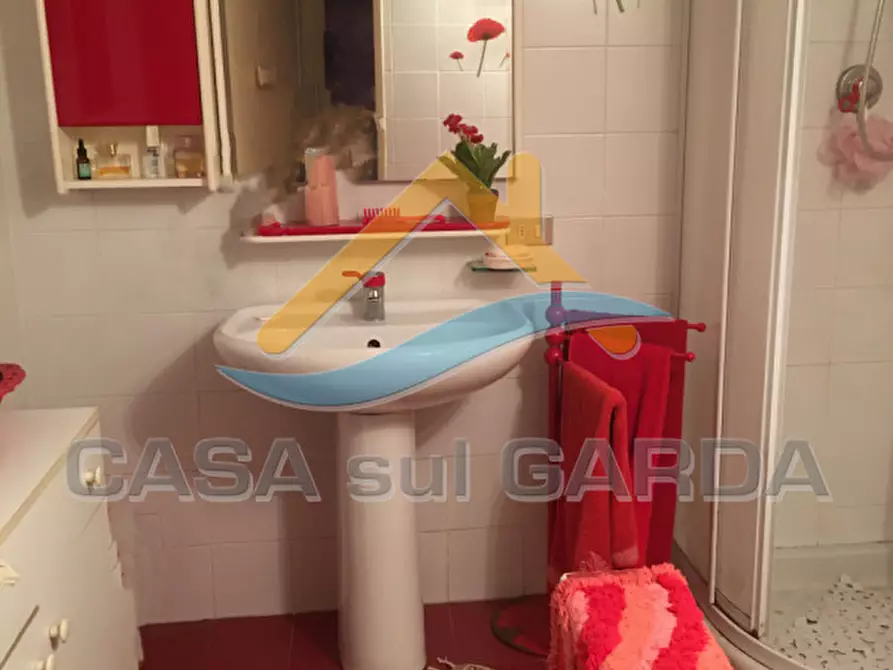 Immagine 7 di Appartamento in vendita  in Via Comboni a Desenzano Del Garda