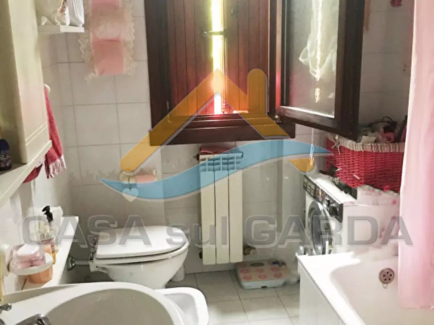 Immagine 10 di Appartamento in vendita  in Via Comboni a Desenzano Del Garda