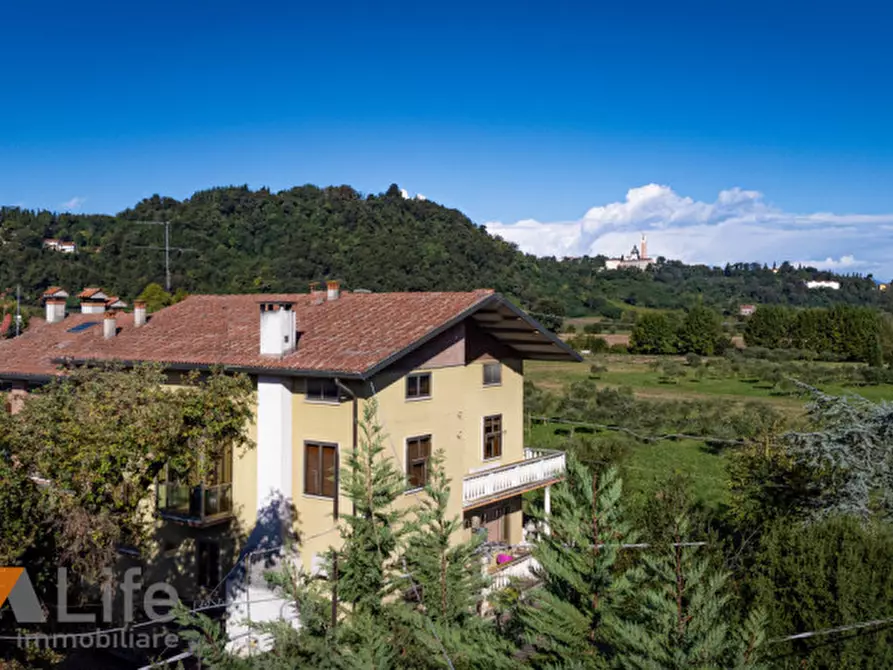 Immagine 1 di Casa bifamiliare in vendita  in Strada della Pergoletta a Vicenza