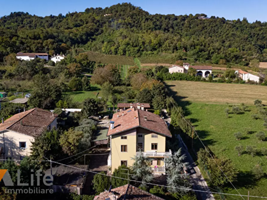 Immagine 7 di Casa bifamiliare in vendita  in Strada della Pergoletta a Vicenza