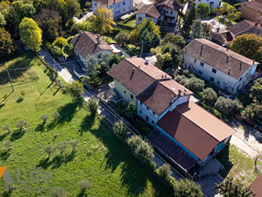 Immagine 8 di Casa bifamiliare in vendita  in Strada della Pergoletta a Vicenza