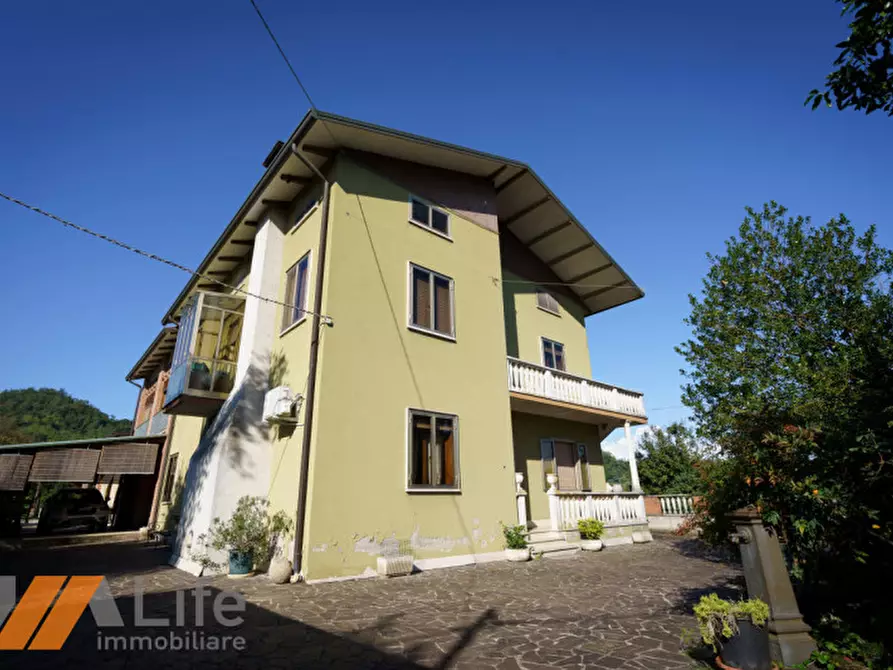 Immagine 17 di Casa bifamiliare in vendita  in Strada della Pergoletta a Vicenza