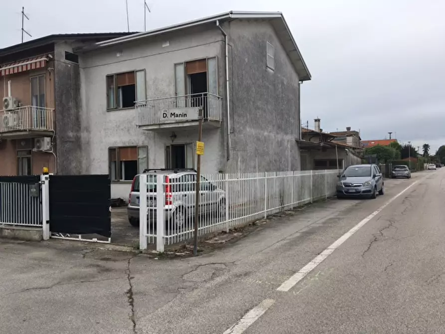 Immagine 1 di Villetta a schiera in vendita  in Via Daniele Manin a Mirano