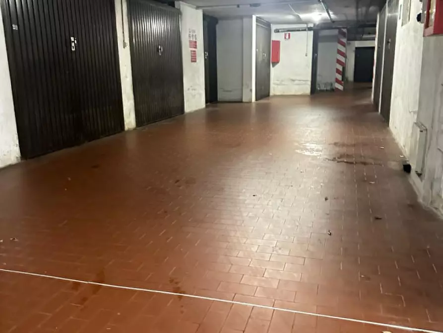 Immagine 3 di Garage in vendita  in via Della Pace a Albisola Superiore