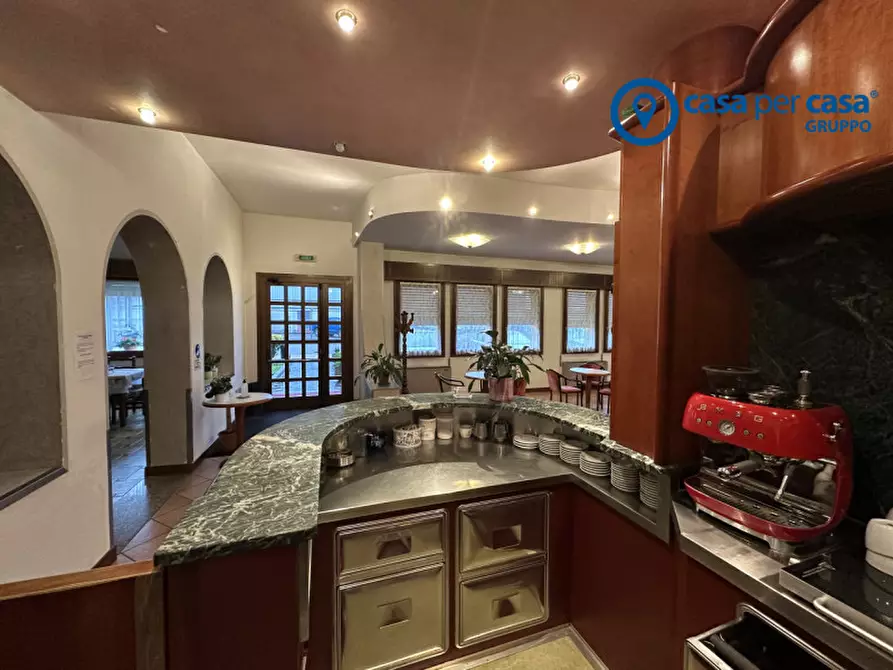 Immagine 3 di Hotel in vendita  in via umberto saba 6 a Castelmassa