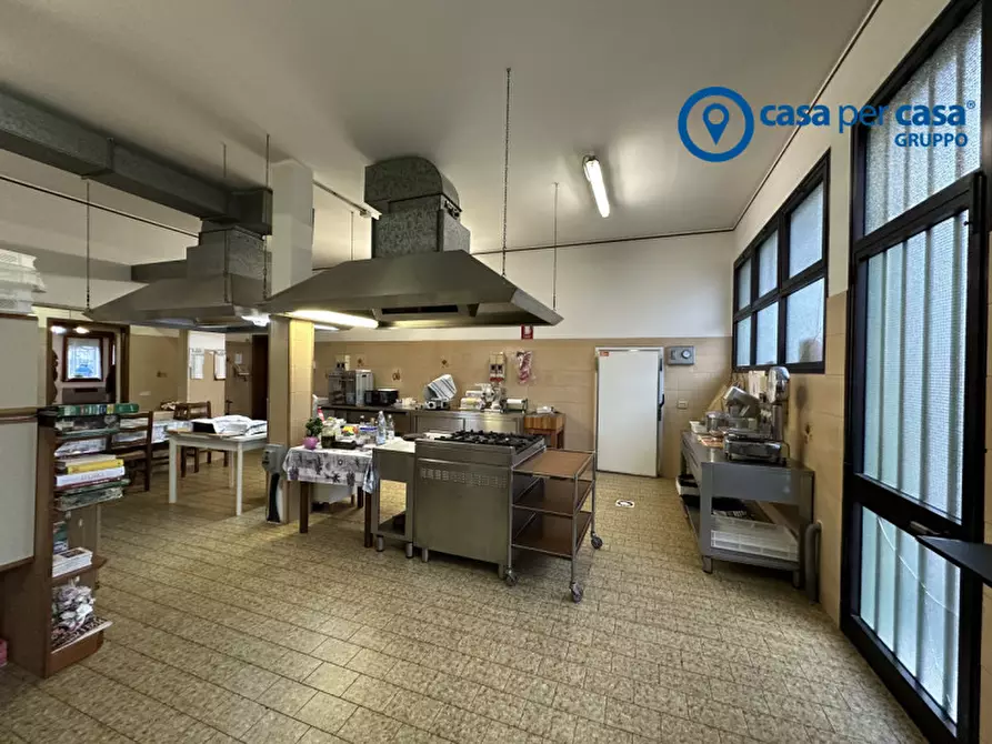 Immagine 21 di Hotel in vendita  in via umberto saba 6 a Castelmassa