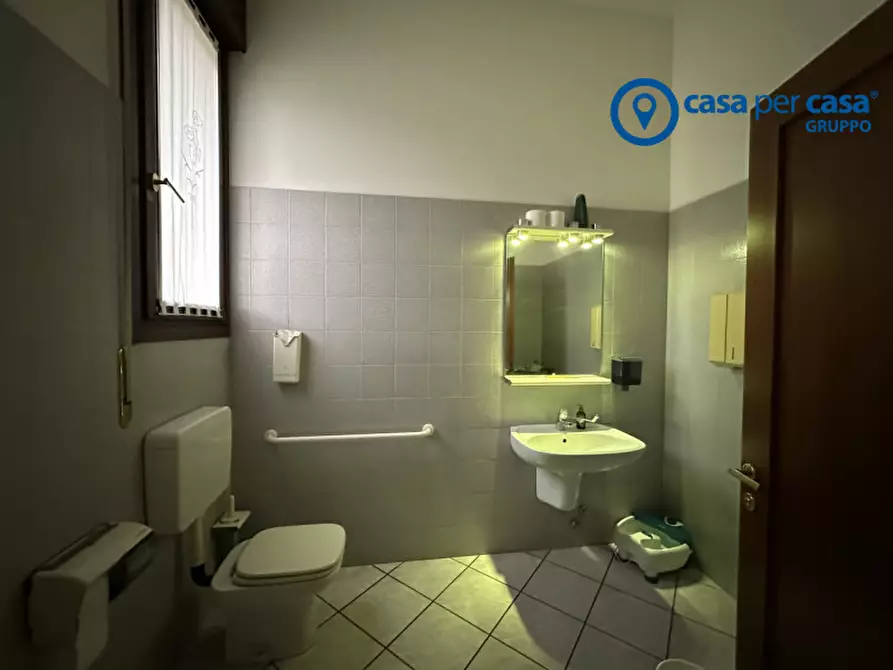 Immagine 27 di Hotel in vendita  in via umberto saba 6 a Castelmassa