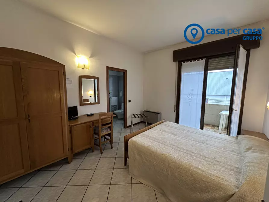 Immagine 31 di Hotel in vendita  in via umberto saba 6 a Castelmassa