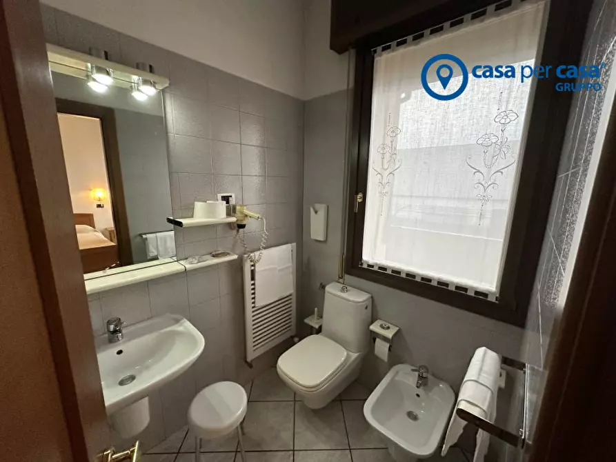 Immagine 34 di Hotel in vendita  in via umberto saba 6 a Castelmassa