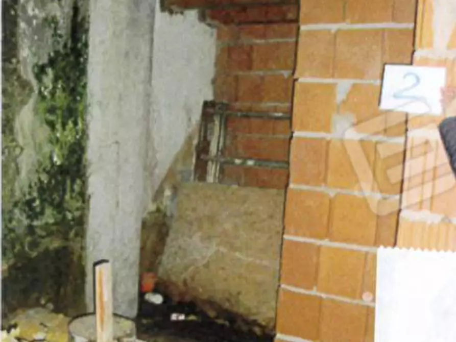 Immagine 25 di Palazzo in vendita  a Badia Calavena