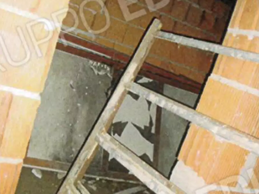 Immagine 26 di Palazzo in vendita  a Badia Calavena