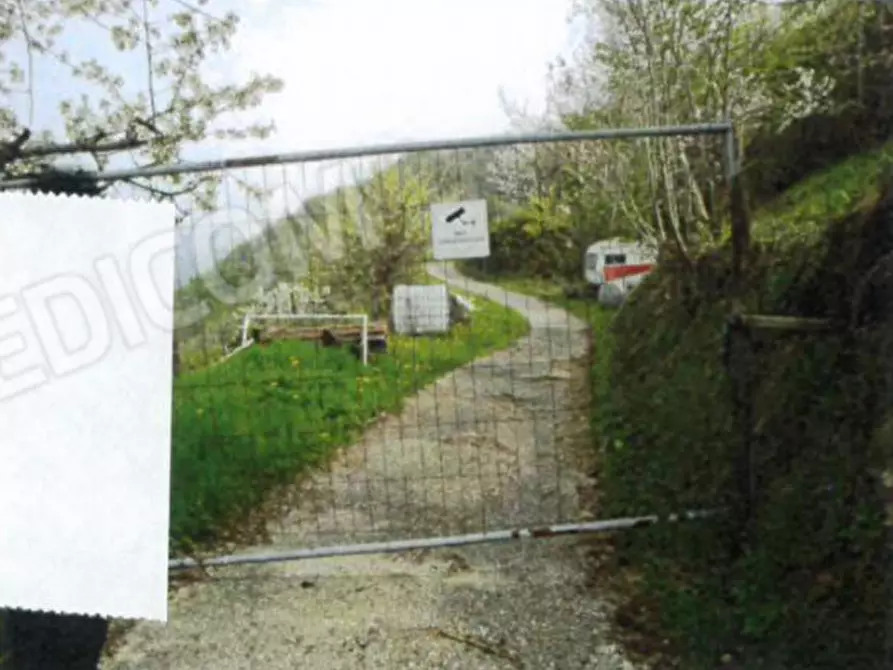 Immagine 41 di Palazzo in vendita  a Badia Calavena