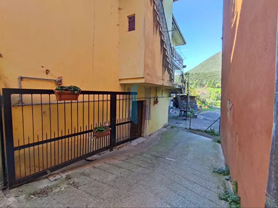 Immagine 31 di Appartamento in vendita  in Via San Gallo a Botticino