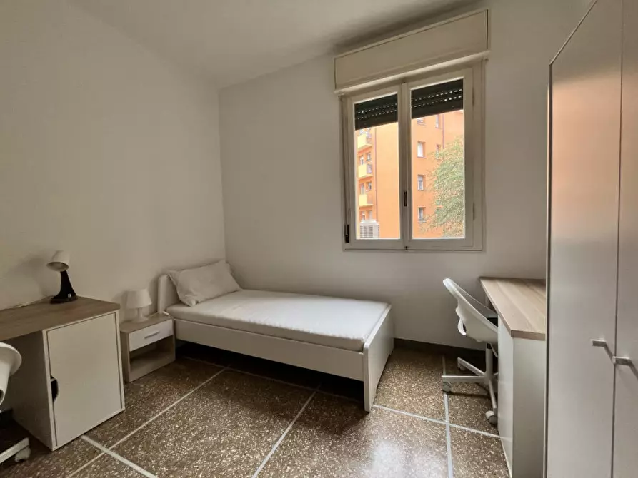 Immagine 1 di Appartamento in affitto  in via ranzani a Bologna