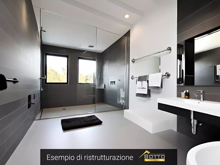 Immagine 12 di Villa in vendita  in Corso Roma a Maggiora