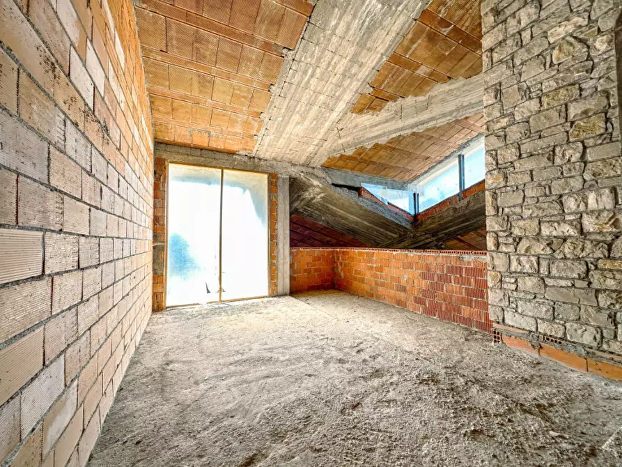 Immagine 13 di Villa in vendita  in Corso Roma a Maggiora