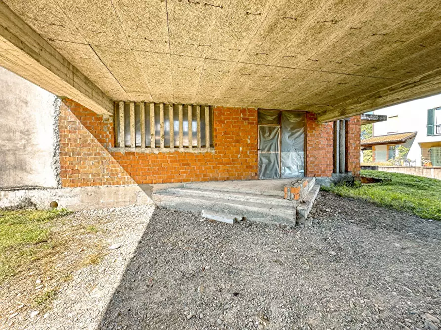 Immagine 19 di Villa in vendita  in Corso Roma a Maggiora