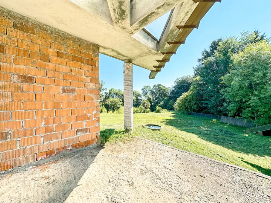 Immagine 21 di Villa in vendita  in Corso Roma a Maggiora