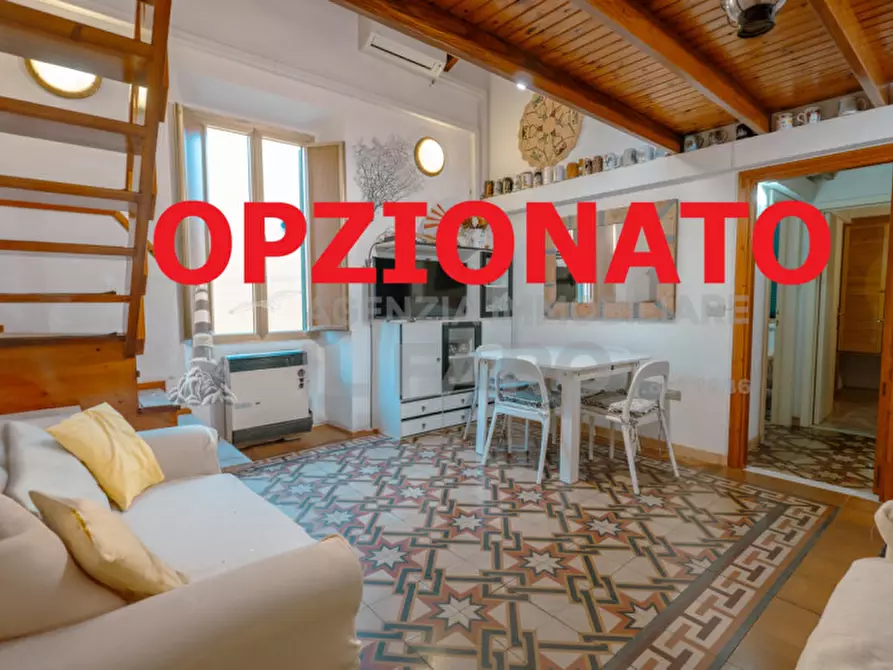 Immagine 1 di Villetta a schiera in vendita  in Via Marco Polo a La Maddalena