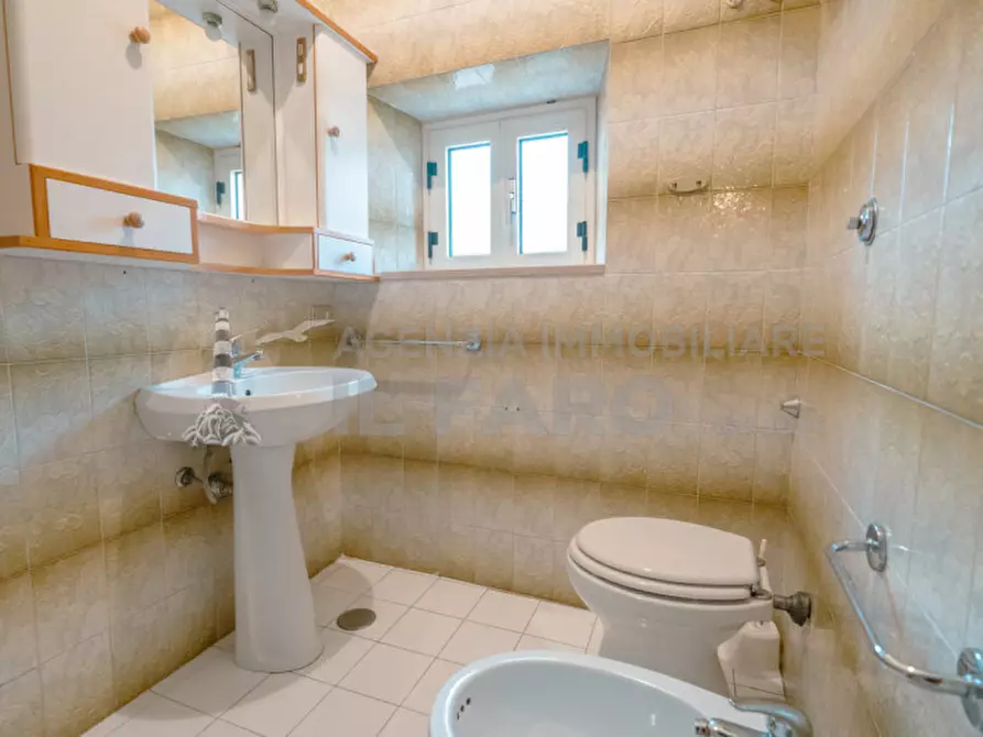 Immagine 15 di Villetta a schiera in vendita  in Via Marco Polo a La Maddalena