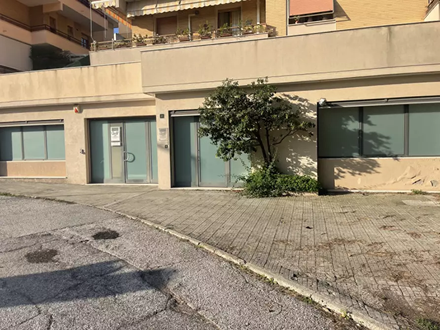 Immagine 20 di Ufficio in affitto  in Via Angelini a Ancona