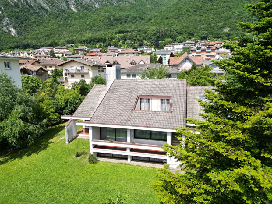 Immagine 1 di Villa in vendita  in VIA DEI RIMONI a Trento