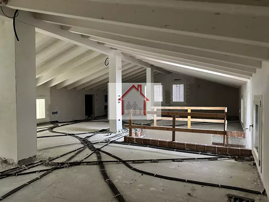 Immagine 49 di Casa indipendente in vendita  a Carbonera