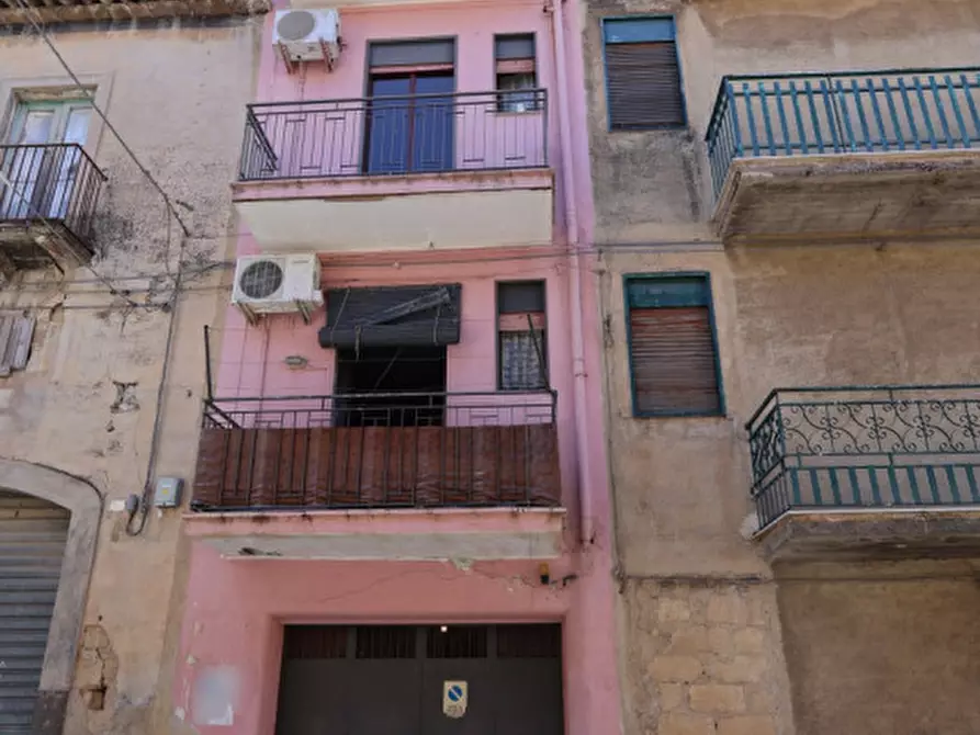 Immagine 2 di Casa indipendente in vendita  in Via Pietro Micca n 24 a Palagonia