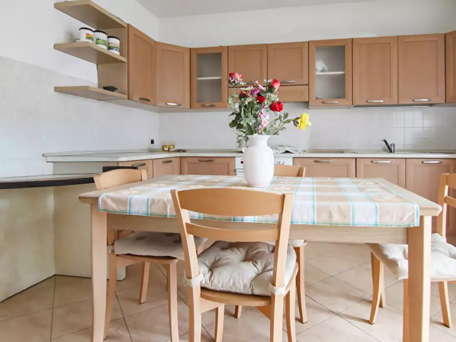 Immagine 6 di Casa bifamiliare in vendita  a Villafranca Di Verona